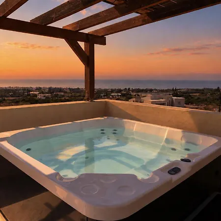 Dom wakacyjny Seaview With Private Pool And Rooftop Jacuzzi Tala