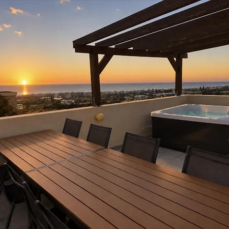 Seaview With Private Pool And Rooftop Jacuzzi Tala